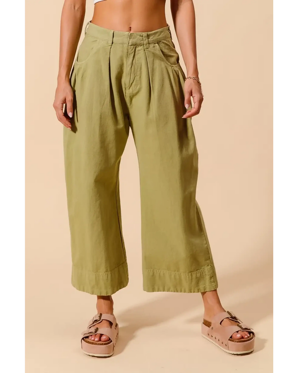 Wide Leg Chino Pants in olive green with high waist and relaxed fit