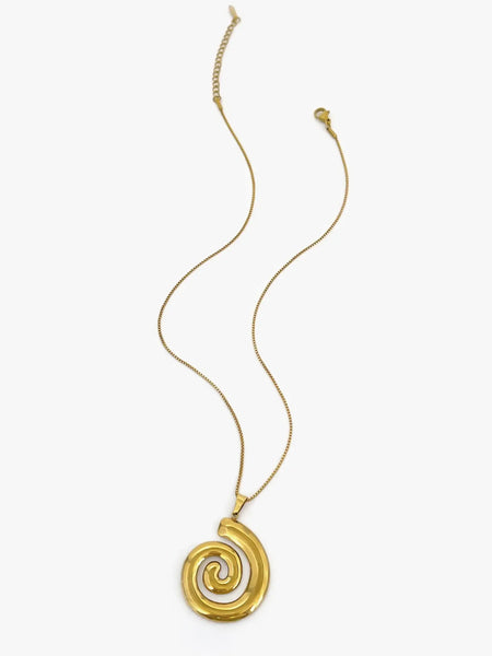 Elegant  18k gold starfish necklace with spiral pendant and delicate chain