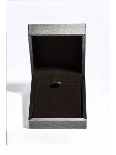 Empty black and silver jewelry box for 3 carat sterling silver necklace from Trendsi