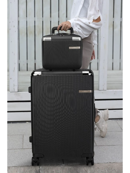 Babe Beachwaer black Hard Case 2 Piece Carry On Luggage set with textured finish and silver accents