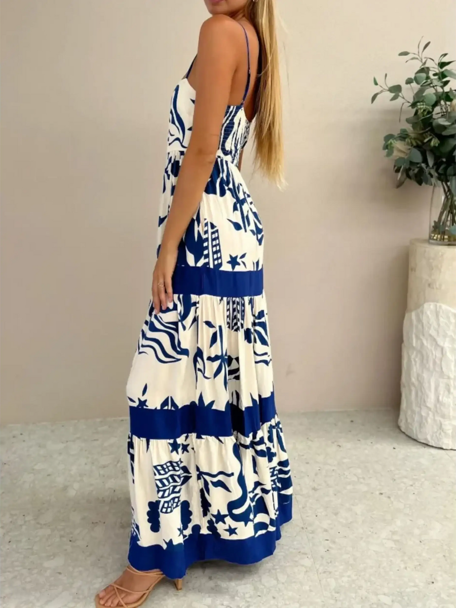 Trendsi blue and white beach dress maxi dress with sleeveless design and flowing skirt