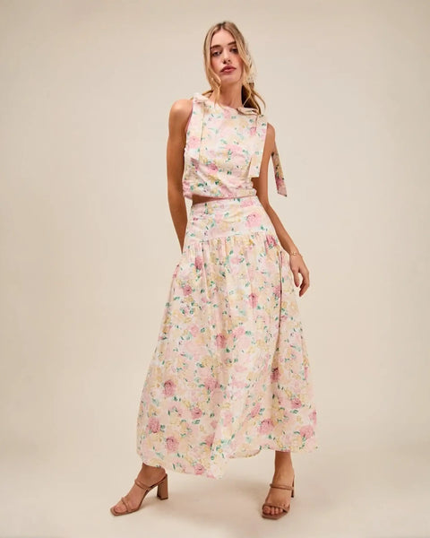 Trendsi floral skirt set designed as a breathable vacation outfit for women with a sleeveless top and maxi skirt