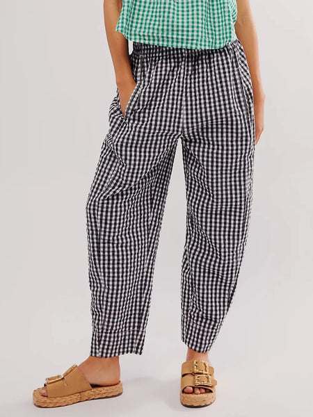 Trendsi black and white checkered casual vacation pants women with elastic waistband and side pockets
