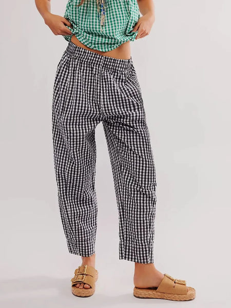 Trendsi casual vacation pants women black and white checkered with elastic waist and relaxed fit