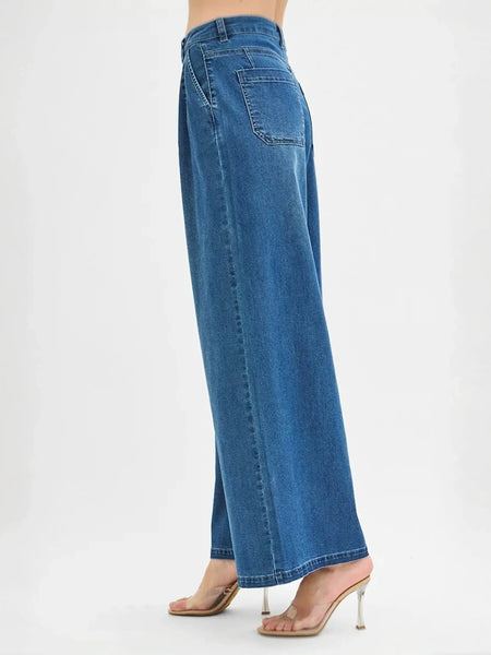 Trendsi casual wide leg jeans for juniors in blue denim styled with high heels