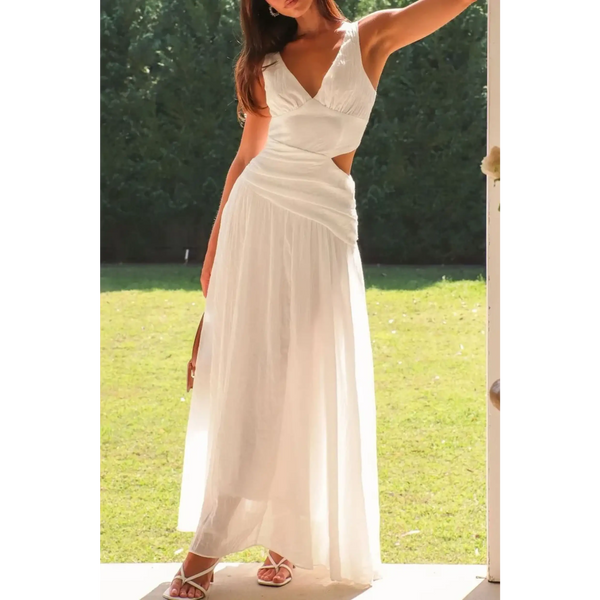 Trendsi white maxi chic cutout dress for women with sleeveless design and flowy skirt