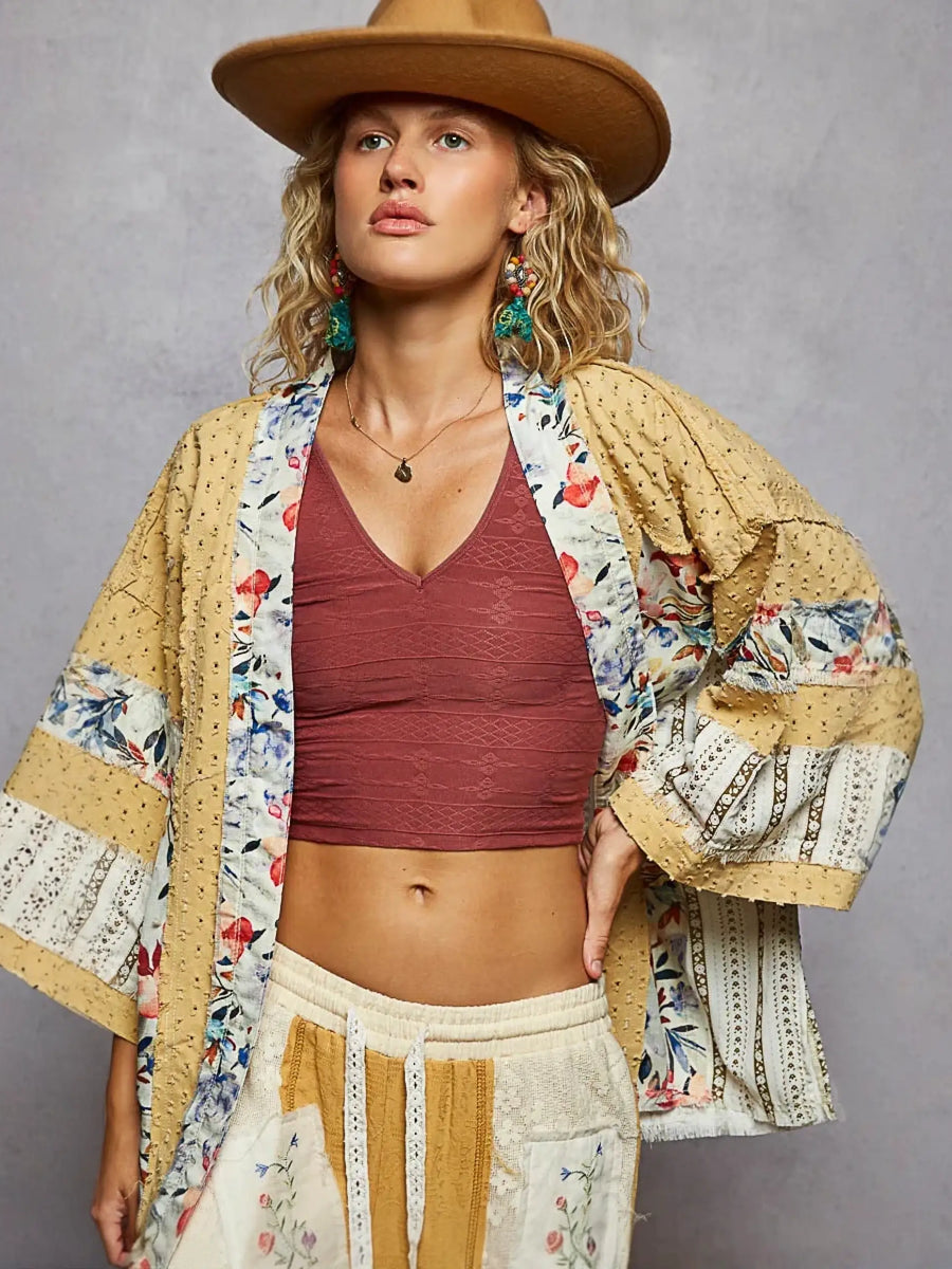 Boho-style floral kimono from Ray Edge Lightweight collection, perfect as an edge lightweight cardigan