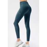 Trendsi compression slim fit workout pants for women in dark blue with high waist and side pockets