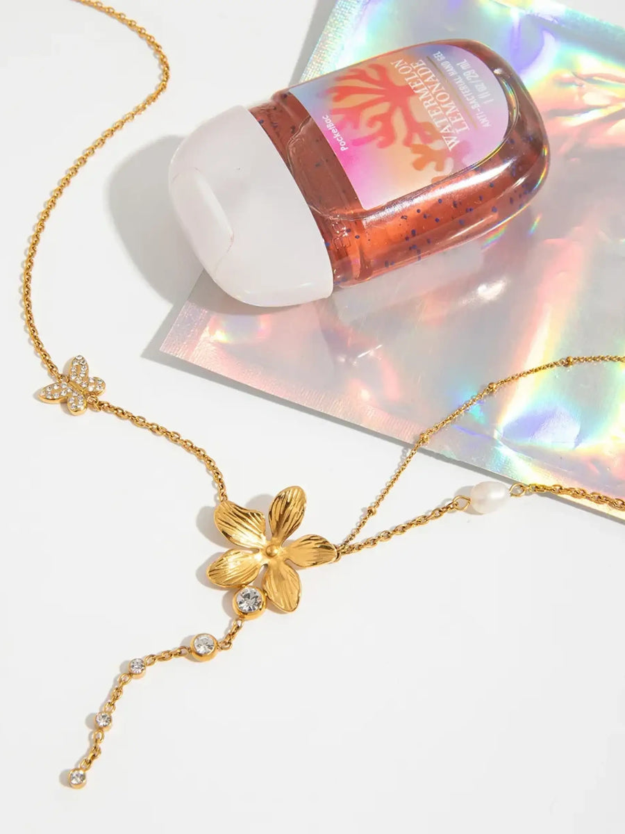 Trendsi 3 piece flower layer chain necklace in gold with flower pendants and crystals