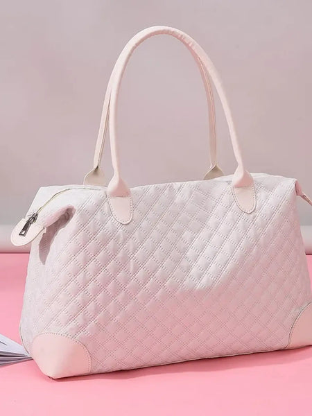 Babe Beachwaer oxford overnight bag with zipper in light pink quilted design with double handles