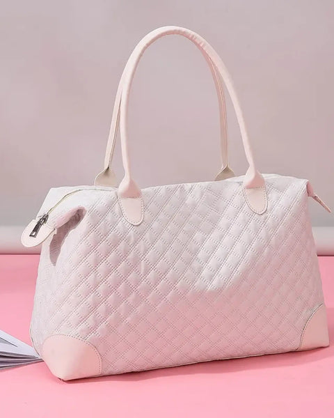 Babe Beachwaer oxford overnight bag with zipper in light pink quilted design with double handles