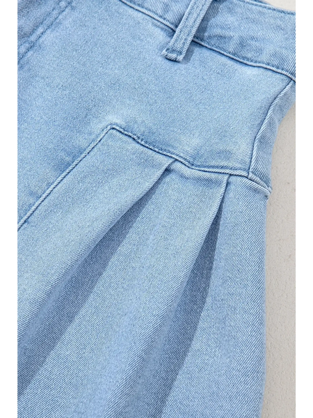 Close-up of light blue pleated wide leg denim shorts by Trendsi showing detailed stitching and belt loop