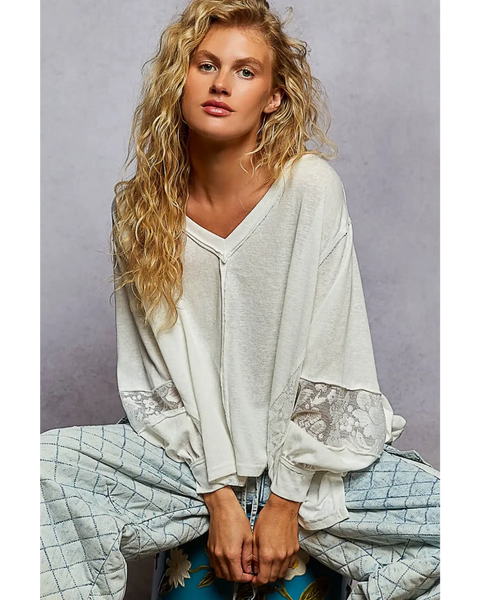 Trendsi long sleeve shirt with lace v-neck beach top design in light fabric and loose fit