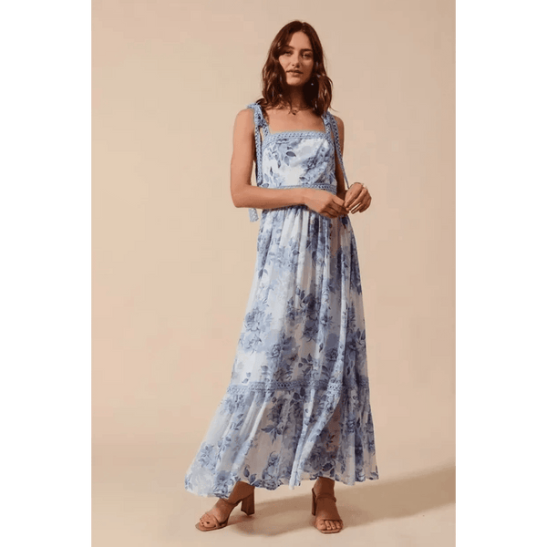 Flattering Maxi Dress - Beach Styles 2025: Lightweight & Stylish - Beach Babes Beachwear - Fort Lauderdale
