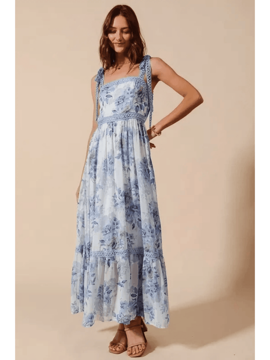 Flattering Maxi Dress - Beach Styles 2025: Lightweight & Stylish - Beach Babes Beachwear - Fort Lauderdale