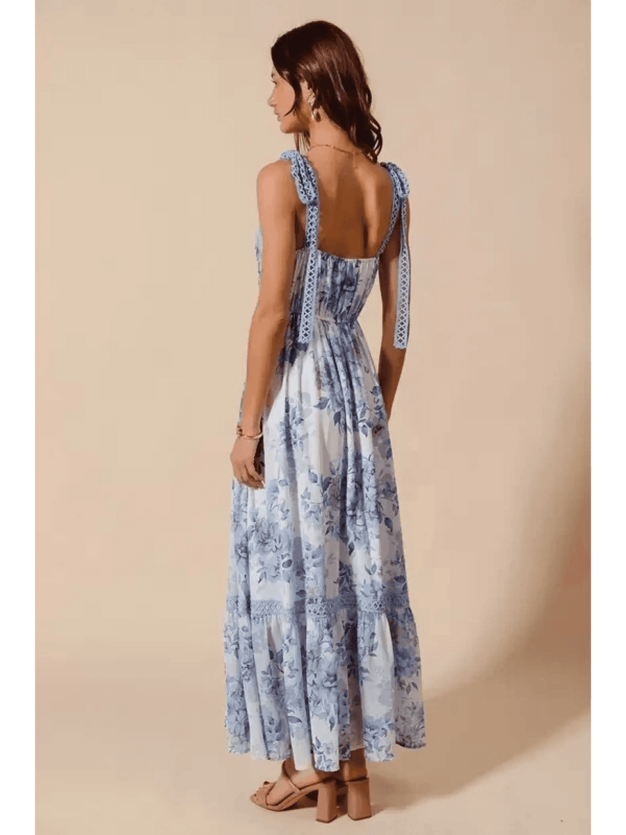 Flattering Maxi Dress - Beach Styles 2025: Lightweight & Stylish - Beach Babes Beachwear - Fort Lauderdale