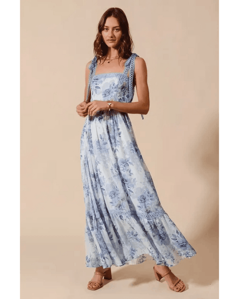 Flattering Maxi Dress - Beach Styles 2025: Lightweight & Stylish - Beach Babes Beachwear - Fort Lauderdale