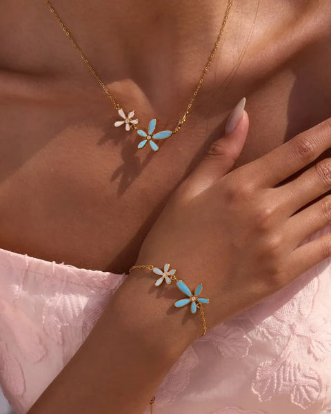 Trendsi summer beach necklace and bracelet set with blue and white flower charms on gold chains