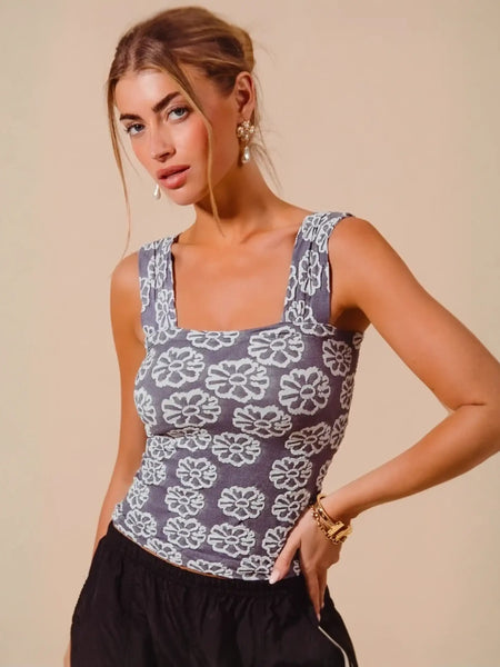 Gray floral print tank top from Bloom in Style looks stylish and perfect for summer
