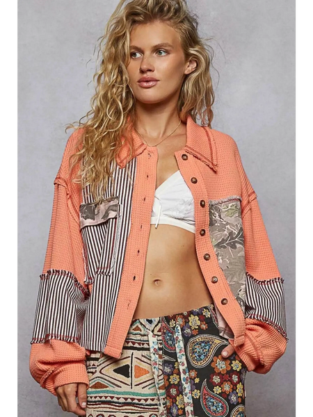 Trendsi trendy summer layering shirt for women in peach with patchwork and striped sleeve details