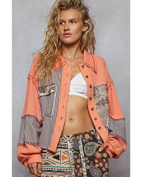 Trendsi trendy summer layering shirt for women in peach with patchwork and striped sleeve details