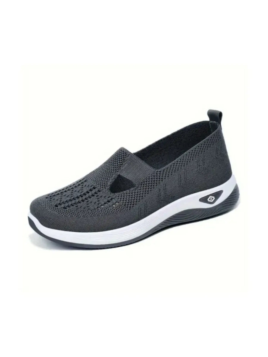 Trendsi black trendy summer slip-ons for women with breathable knit upper and cushioned sole