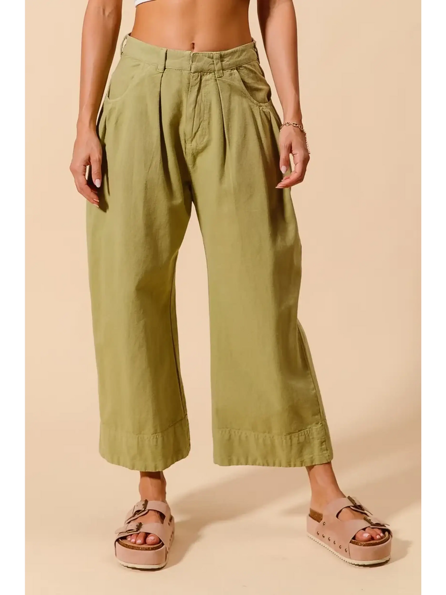 Wide Leg Chino Pants in olive green with high waist and relaxed fit
