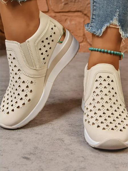 Trendsi women's breathable wedge sneakers in beige with heart-shaped cutouts and white sole