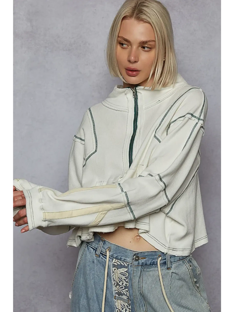 Trendsi women's zip front sweatshirt in white with contrast stitching and cropped long sleeves