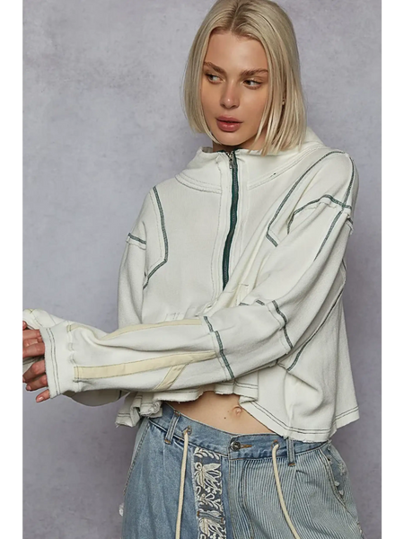 Trendsi women's zip front sweatshirt in white with contrast stitching and cropped long sleeves