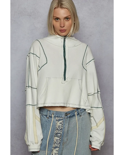 Trendsi women's zip front sweatshirt in white with contrast stitching and cropped relaxed fit